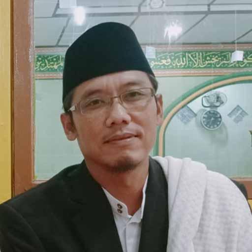 Ust. Cecep Wahman, S. Fil